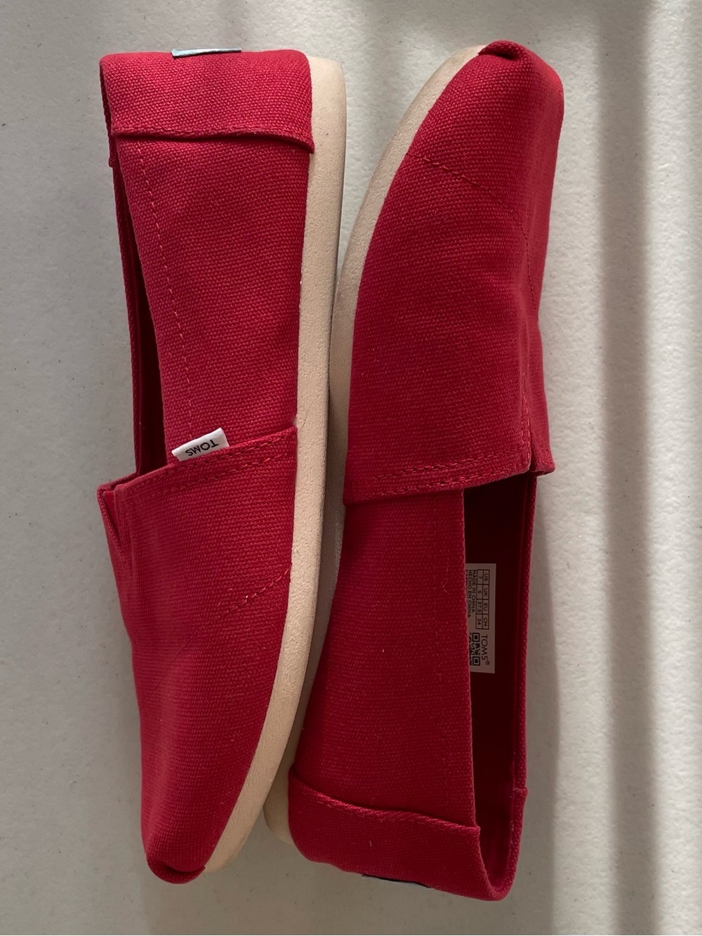 TOMS Red Classic Alpargata Canvas Slip On Flats - Women's Size 7 - Picture 7 of 10